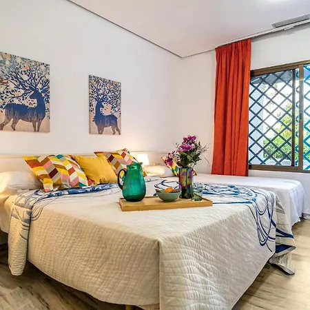 Apartment Amazing In With Outdoor Swimming Pool, Wifi And 2 Bedrooms Marbella