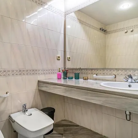 Apartment Amazing In With Outdoor Swimming Pool, Wifi And 2 Bedrooms *